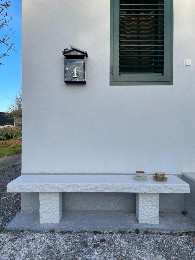 Studio Apartment Dona Trogir Luaran gambar