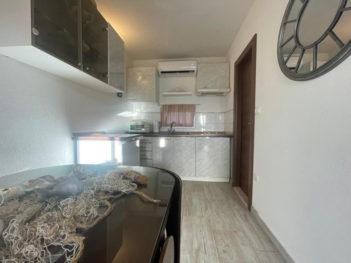 Studio Apartment Dona Trogir Luaran gambar