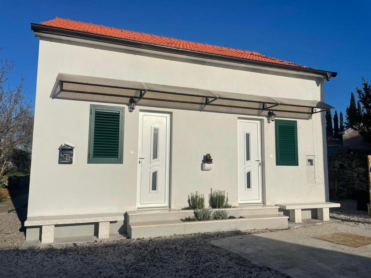 Studio Apartment Dona Trogir Luaran gambar