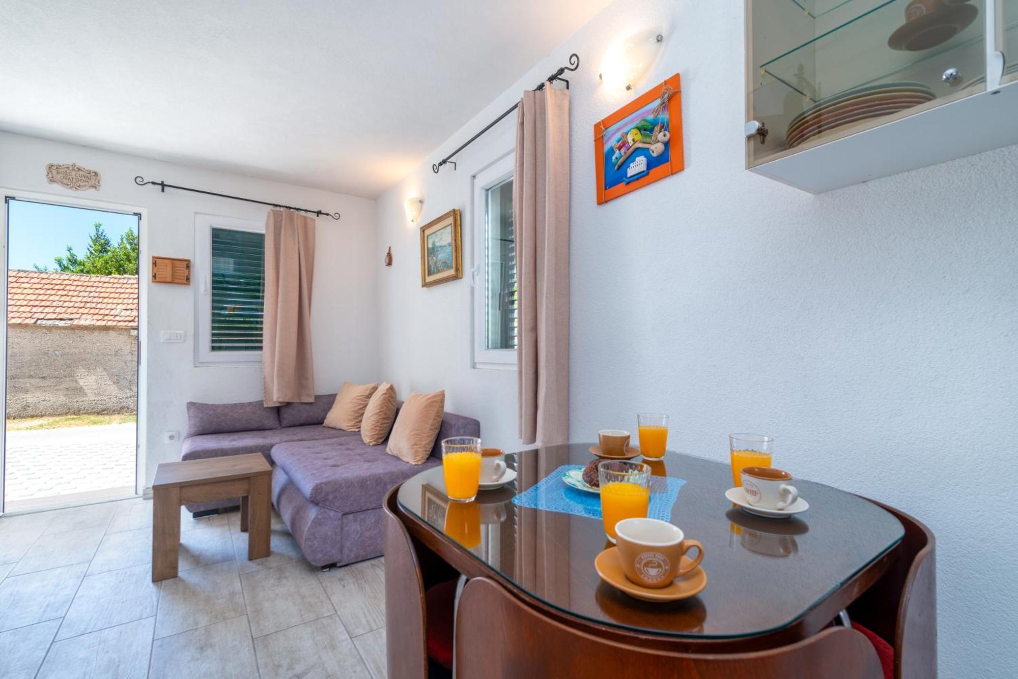 Studio Apartment Dona Trogir Luaran gambar