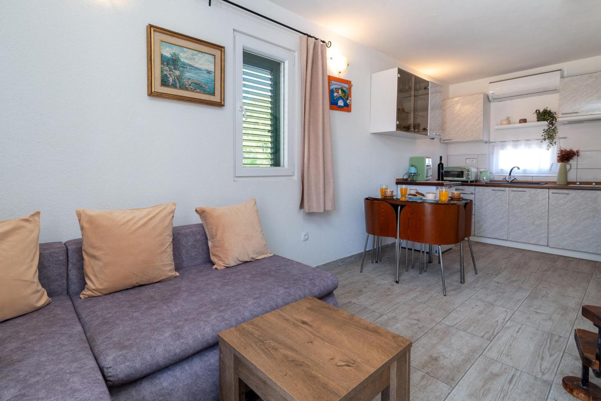 Studio Apartment Dona Trogir Luaran gambar