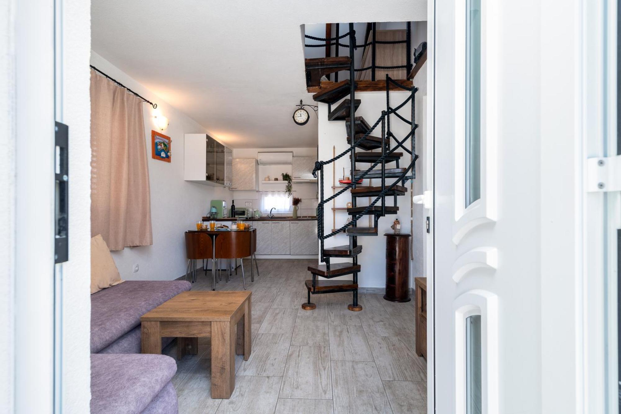 Studio Apartment Dona Trogir Luaran gambar